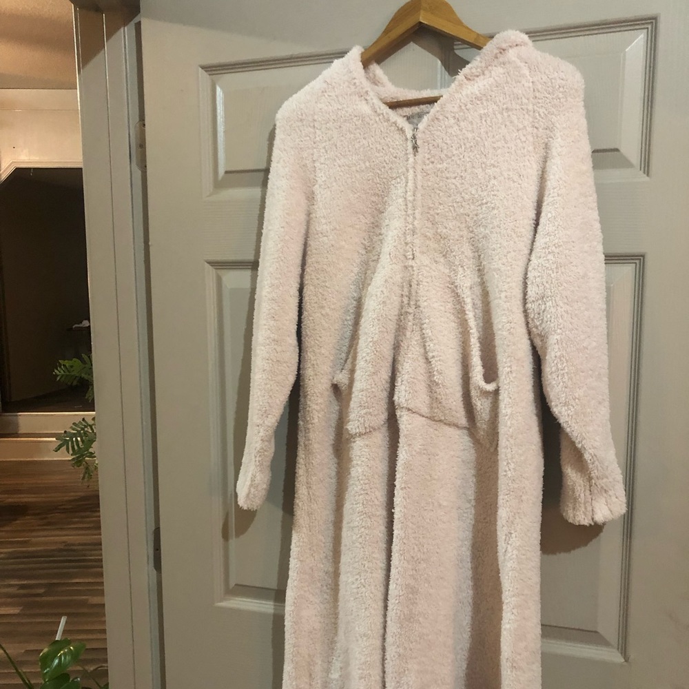 Barefoot dreams robe